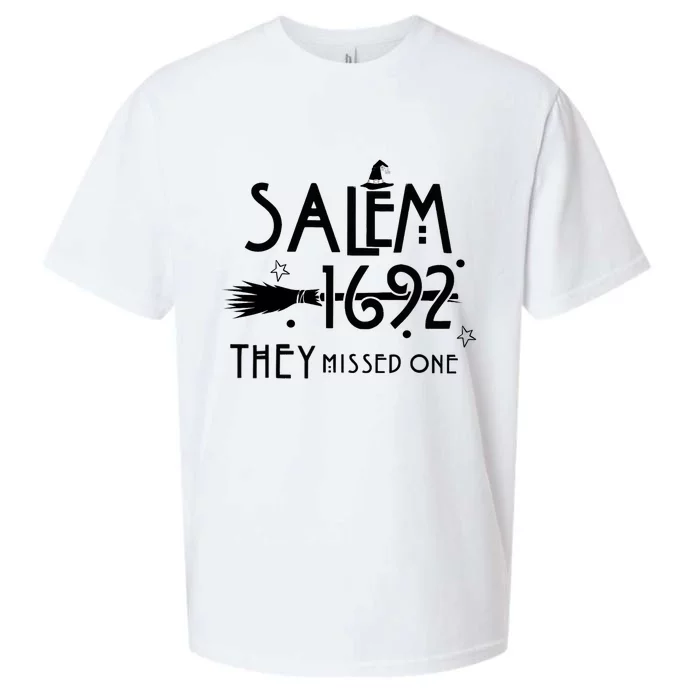 Salem 1692 They Missed One Witch Halloween Sueded Cloud Jersey T-Shirt