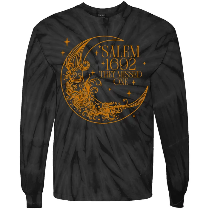 Salem 1692 They Missed One Salem Witch Halloween Costume Tie-Dye Long Sleeve Shirt