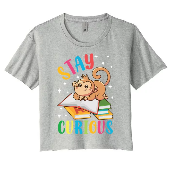 Stay Curious Monkey Reading Funny Book Lover Bookworm Cute Gift Women's Crop Top Tee