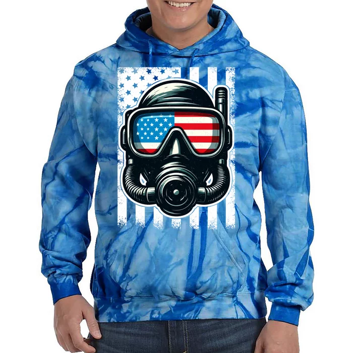 Scuba Diving Flag Patriotic Usa 4th Of July Vintage Cool Gift Tie Dye Hoodie