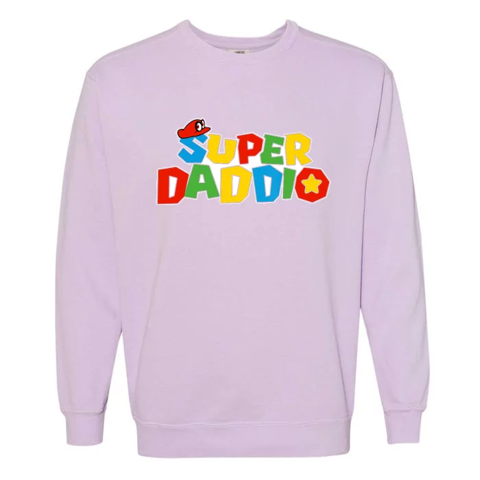 Super Daddio Funny Dad Daddy Father Video Game Lovers Garment-Dyed Sweatshirt