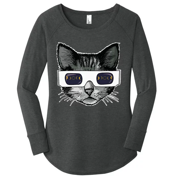 Solar Eclipse Cat Wearing Solar Eclipse Glasses Women's Perfect Tri Tunic Long Sleeve Shirt