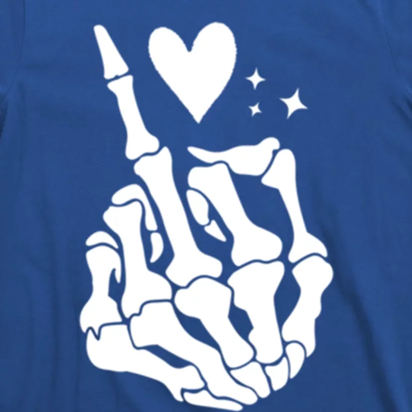 Skeleton Finger Around And Heart Funny Meme Hand Groovy Gift T-Shirt