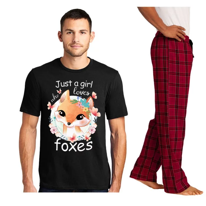 Smiling Fox Just A Girl Who Loves Foxes Pajama Set