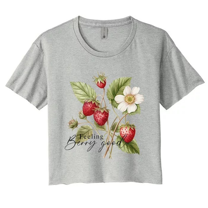 Summer Flower Strawberries Nature Lover Floral Wildflower Women's Crop Top Tee