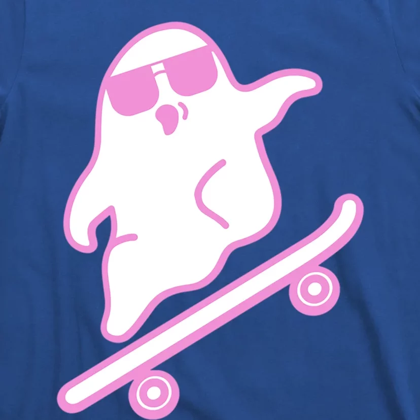 Skateboarding Ghost Great Gift T-Shirt