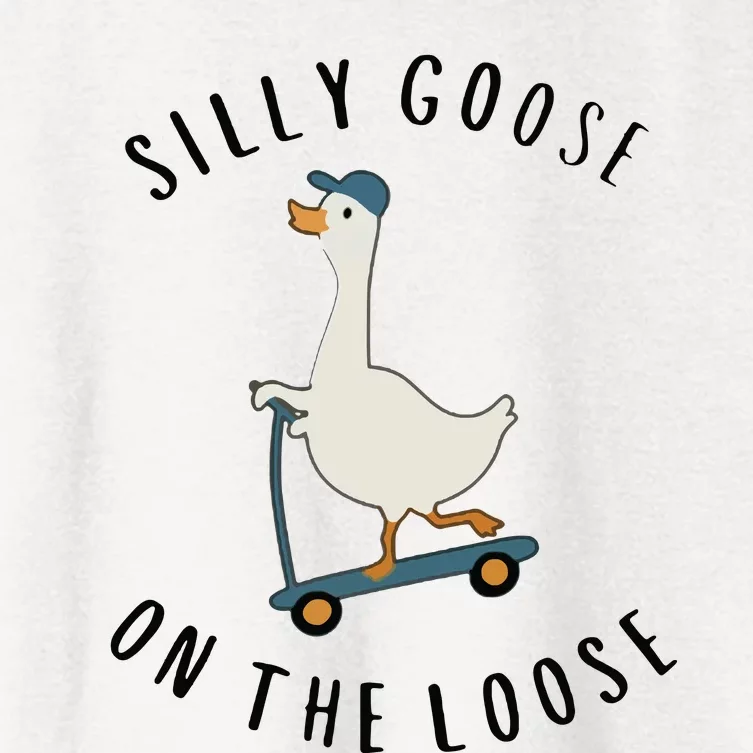 Silly Goose On The Loose Women's Crop Top Tee