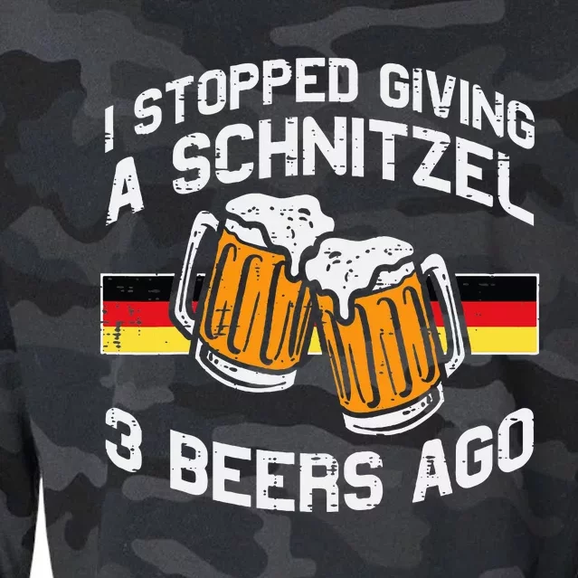 Stopped Giving Schnitzel Funny Bavaria Oktoberfest Cropped Pullover Crew