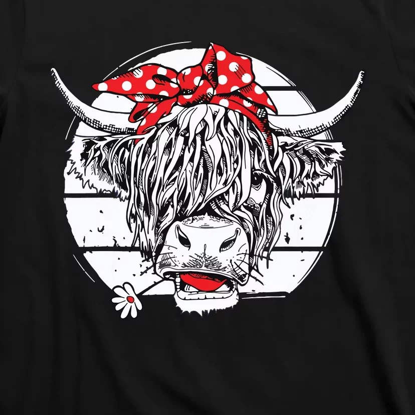 Scottish Highland Cow Cattle Hairy Cow Flowers T-Shirt