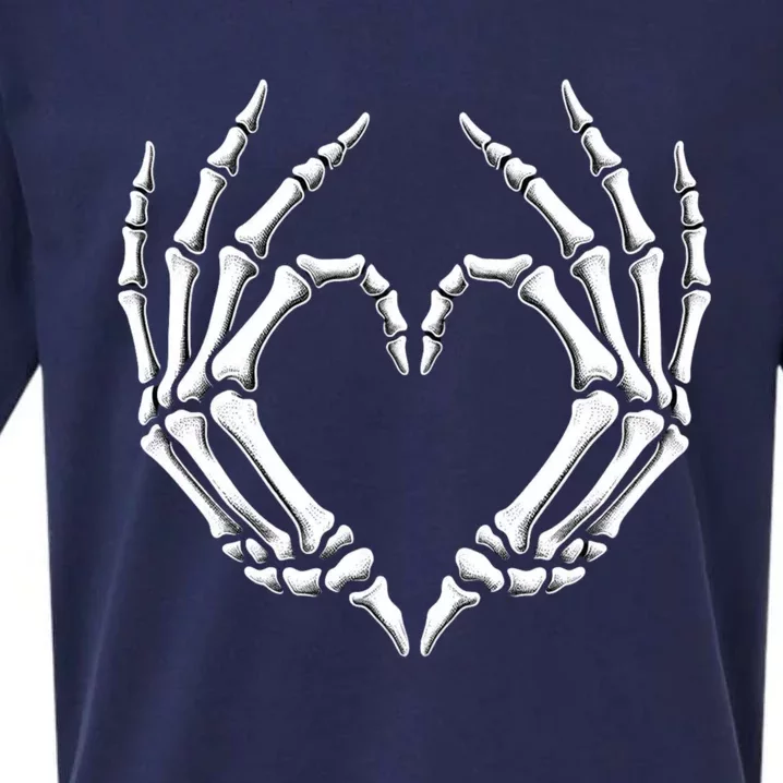 Skeleton Hands Heart Sign Retro Halloween Costume Gift Sueded Cloud Jersey T-Shirt