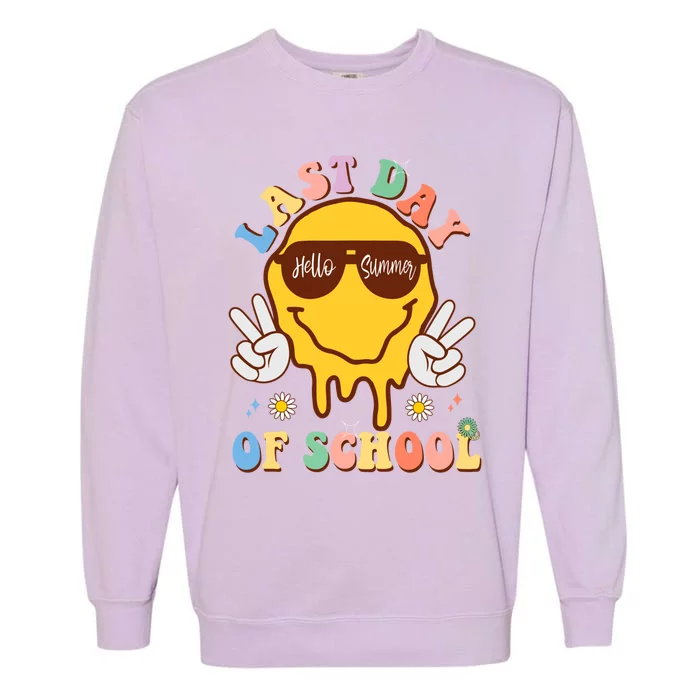 Sunglasses Happy Last Day Of School Graduate Hello Summer Cute Gift Garment-Dyed Sweatshirt