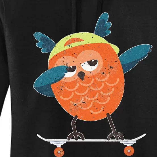 Skateboarding Hoot Owl on Skateboard Gift for Skater Women's Pullover Hoodie