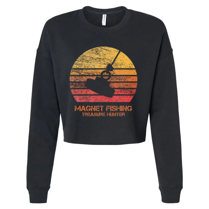 Sunset Magnet Fishing Cropped Pullover Crew