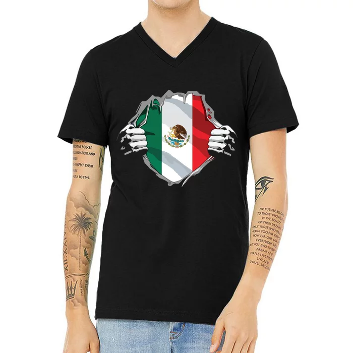 Super Mexican Heritage Proud Mexico Roots Flag V-Neck T-Shirt