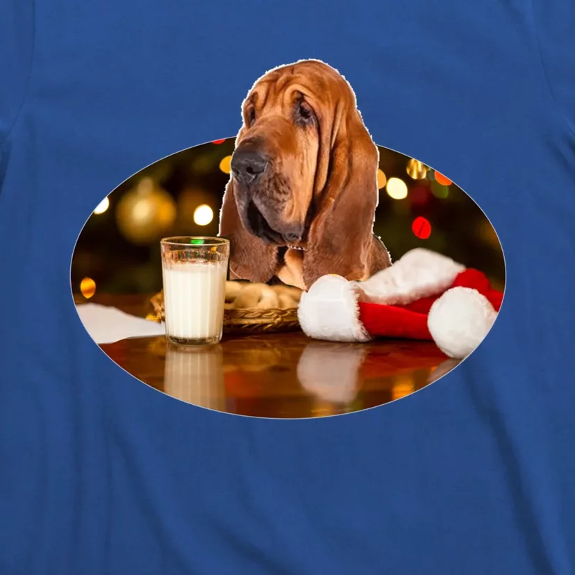 Santa Milk N Cookies Dog Bloodhound Meaningful Gift T-Shirt