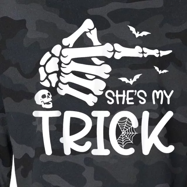 SheS My Trick Skeleton Hand Halloween Costume Couples Cropped Pullover Crew