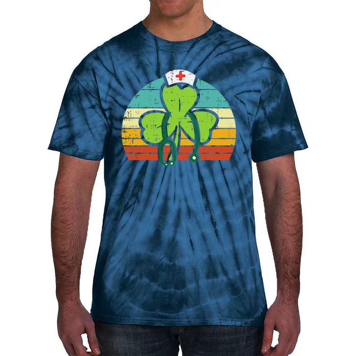 Shamrock Nurse Stethoscope Retro St Patricks Day Nurses RN Tie-Dye T-Shirt