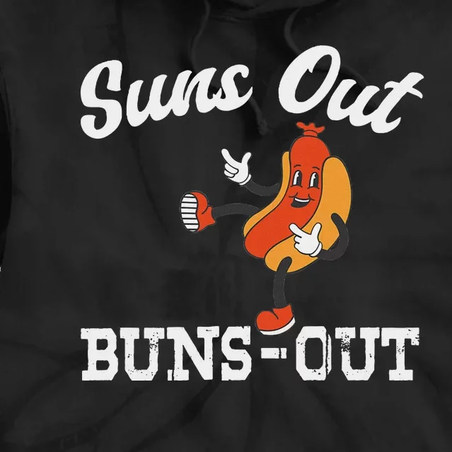 Suns Out Buns Out Funny American Hotdog Fourth Of July Joke Tie Dye Hoodie