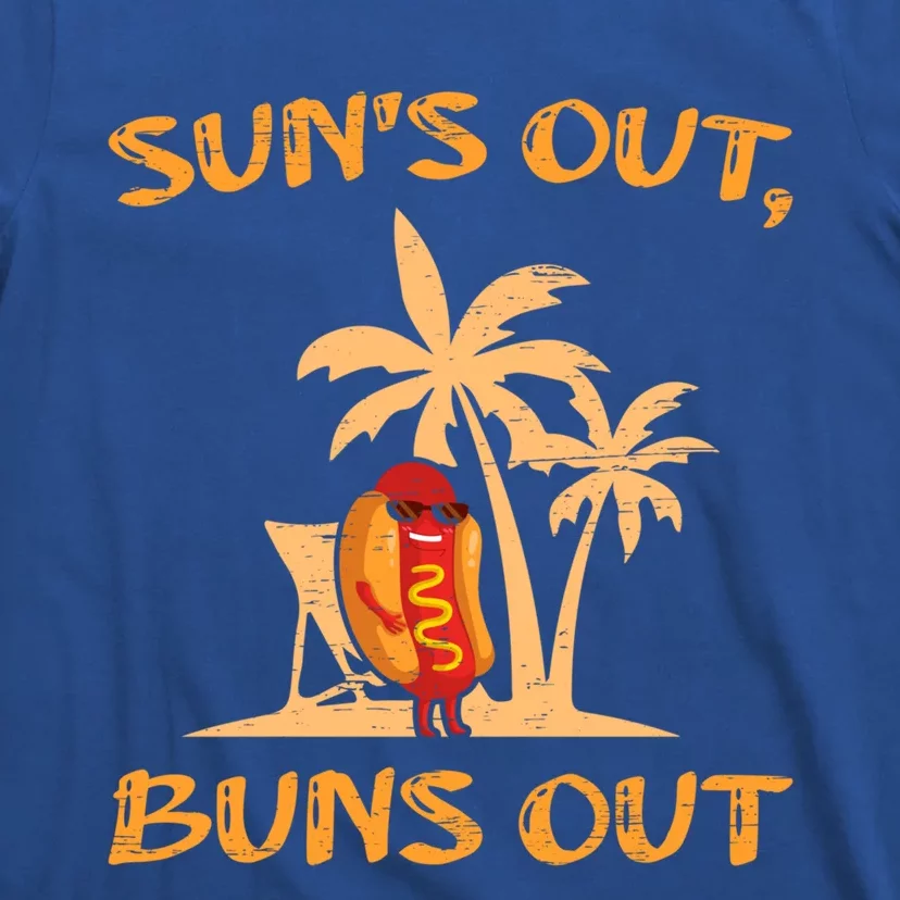 Suns Out Hot Dog Buns Grilling Sausage Bbq Barbecue Grill Cute Gift T-Shirt