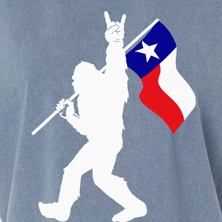 State of Texas Flag Bigfoot Rock On for Sasquatch Hunter Garment-Dyed Women's Muscle Tee