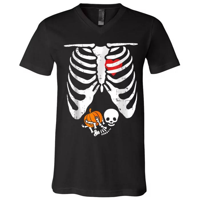 Skeleton Pregnancy Announcement Mom Halloween V-Neck T-Shirt