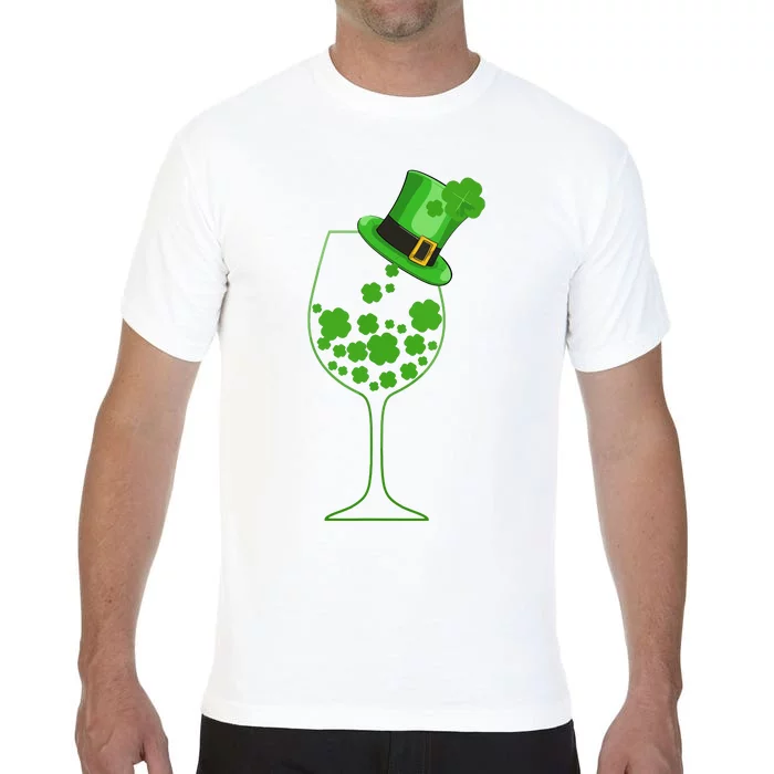 St Patricks Day Wine Glass Lucky Irish Shamrock Gift Comfort Colors T-Shirt