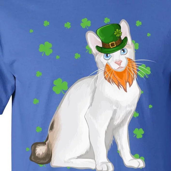 St Patricks Day Japanese Bobtail Cat Shamrock Gift Tall T-Shirt