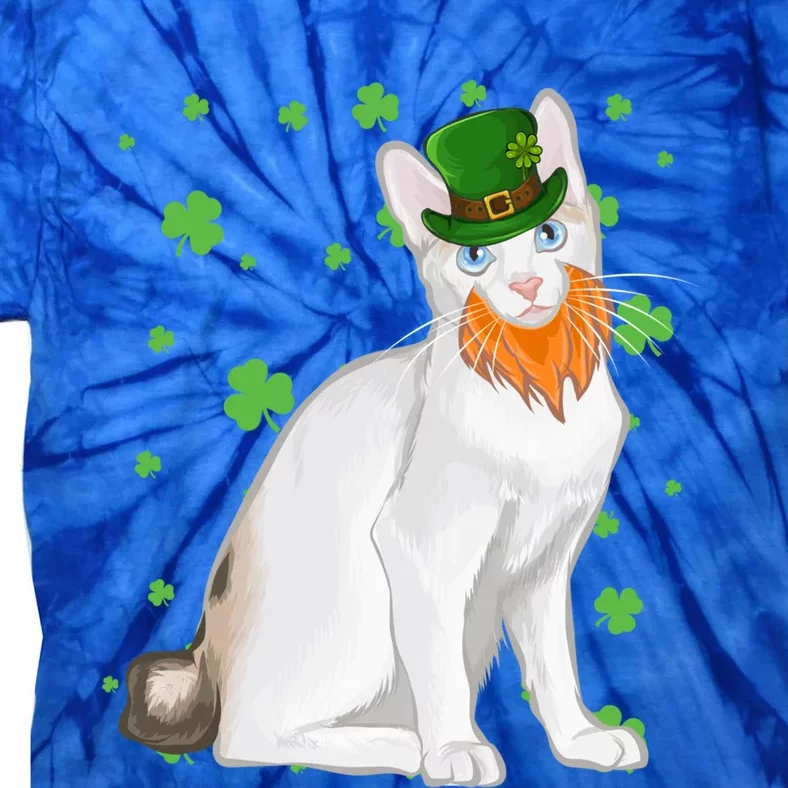 St Patricks Day Japanese Bobtail Cat Shamrock Gift Tie-Dye T-Shirt