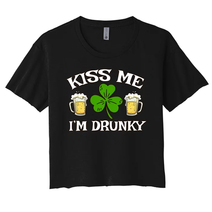 St Paddys Day Kis Me I'm Drunky Funny Drinking Irish Women's Crop Top Tee