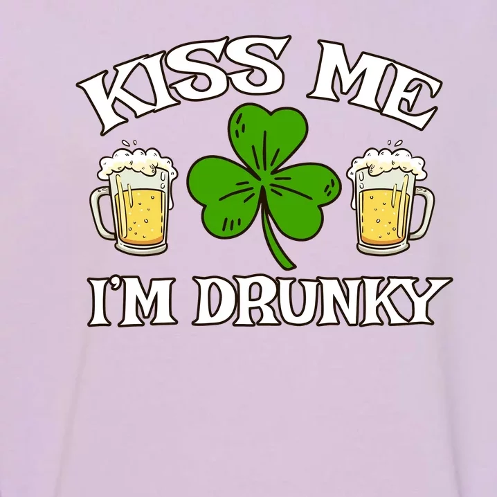 St Paddys Day Kis Me I'm Drunky Funny Drinking Irish Garment-Dyed Sweatshirt