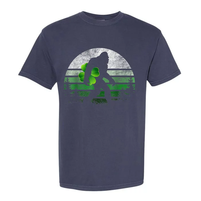 St Patricks Day Bigfoot Irish Shamrock Sasquatch Clover Leaf Garment-Dyed Heavyweight T-Shirt