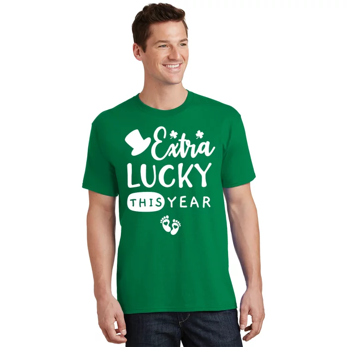 St Pattys Pregnancy Announcement St Patricks Day Pregnant Premium T-Shirt