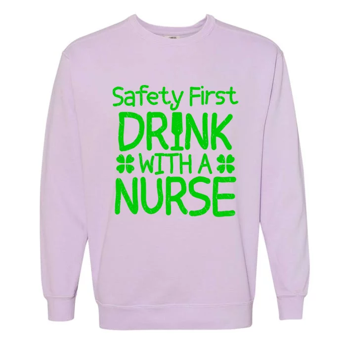 St Patrick's Shamrock With A Nurse Healthcare Nursing Green Cool Gift Garment-Dyed Sweatshirt