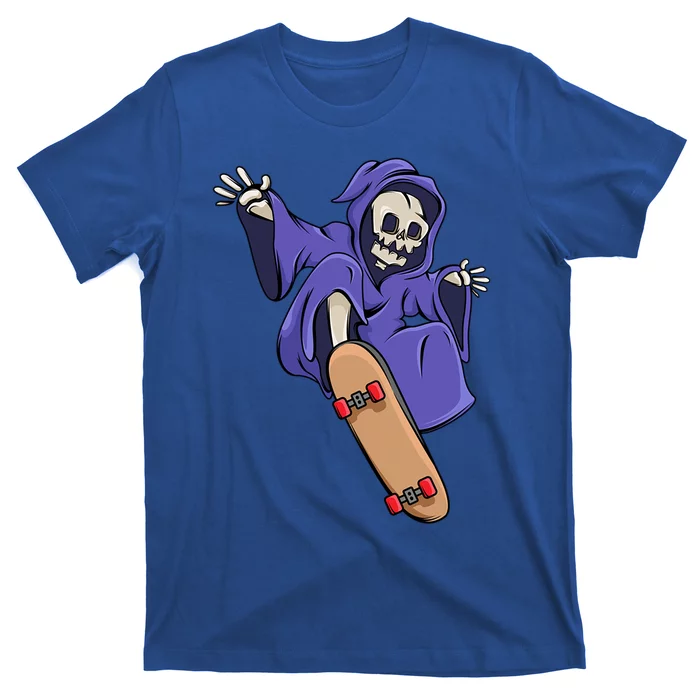 Skeleton Riding Skateboard Skater Halloween Meaningful Gift T-Shirt