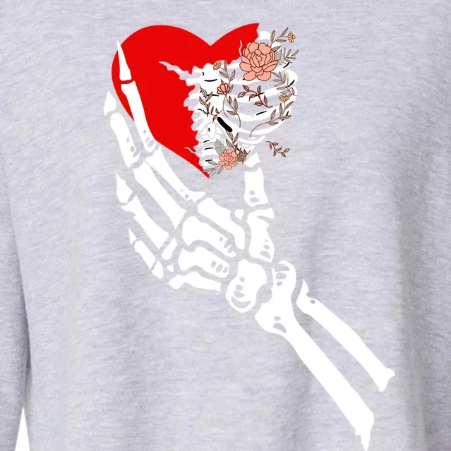 Skull Skeleton Hand Holding Red Heart Love Valentines Day Funny Gift Cropped Pullover Crew