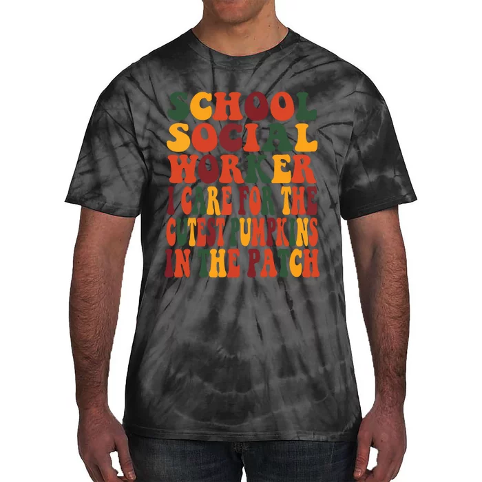 School Social Worker Halloween Rainbow Groovy School Worker Tie-Dye T-Shirt