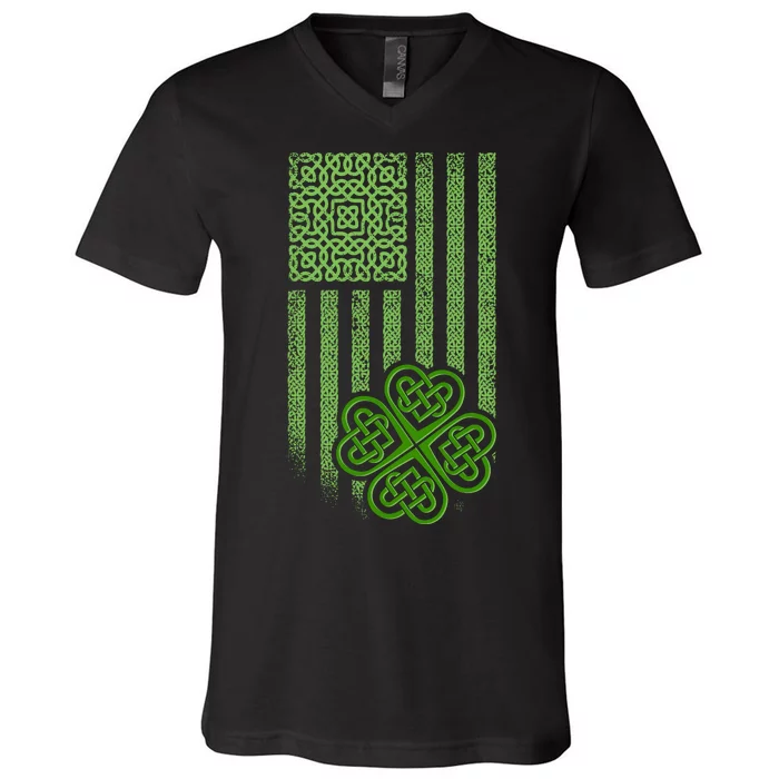 St Patrick's Day Celtic Shamrock US American Flag V-Neck T-Shirt