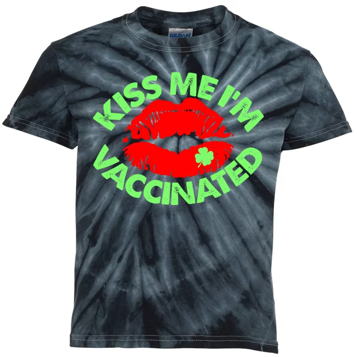 St Patrick's Day Kiss Me I'm Vaccinated Lipstick Shamrock Kids Tie-Dye T-Shirt