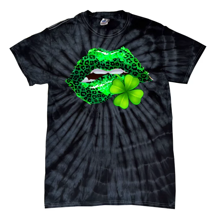 St Patrick's Day Leopard Print Lipstick Shamrock Tie-Dye T-Shirt