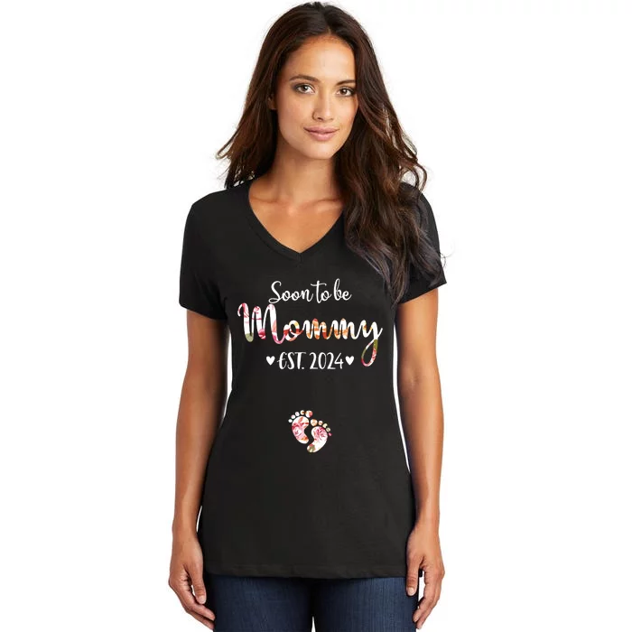 Soon To Be Mommy Est 2024 For Mom Pregnancy Announcement Women's V-Neck T-Shirt