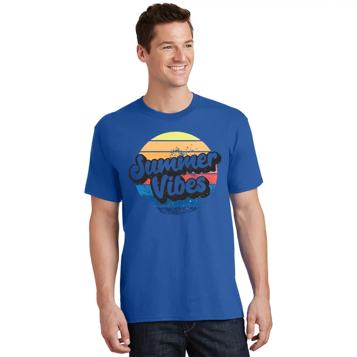 Summer Vibes Retro Distressed Fun Vacay Beach Lake Quote Gift T-Shirt