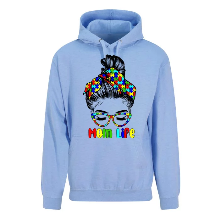 Th Autistic Autism Awareness Mom Life Gift Mom Funny Gift Unisex Surf Hoodie