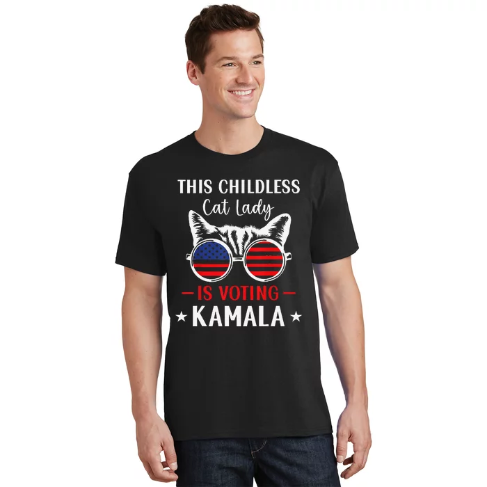 This Childless Cat Lady Is Voting Kamala Cat Lovers T-Shirt