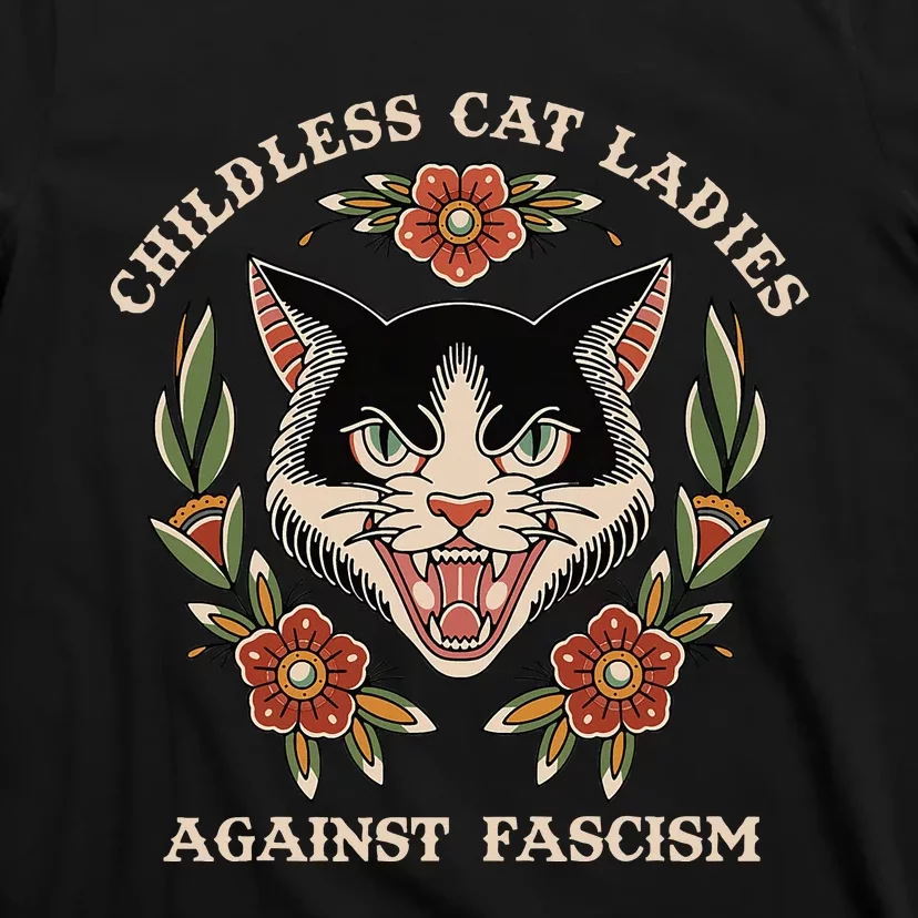 This Childless Cat Lady Ladies Is Voting Kamala T-Shirt