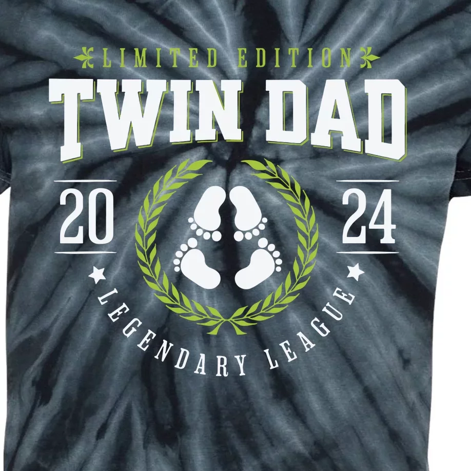 Twin Dad Est 2024 Twin Dad To Be Gifts New Daddy Viii Kids Tie-Dye T-Shirt