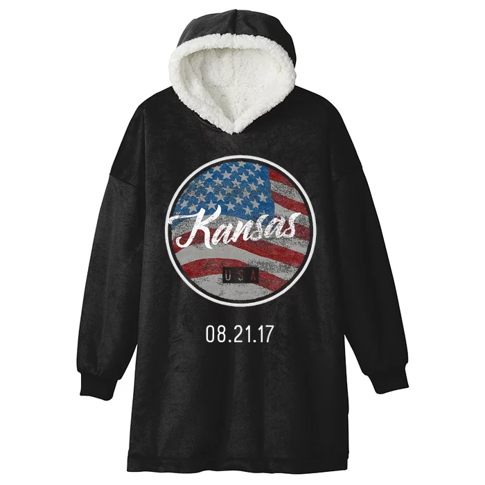 Total Eclipse Usa Flag Kansas Us State Hooded Wearable Blanket