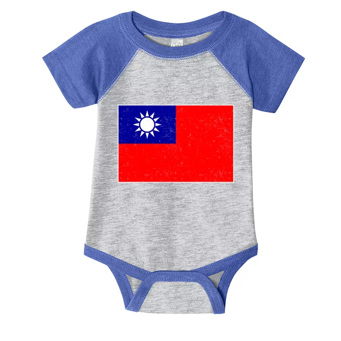 Taiwan Flag Proud Taiwanese Distressed Taiwan Flag Great Gift Infant Baby Jersey Bodysuit