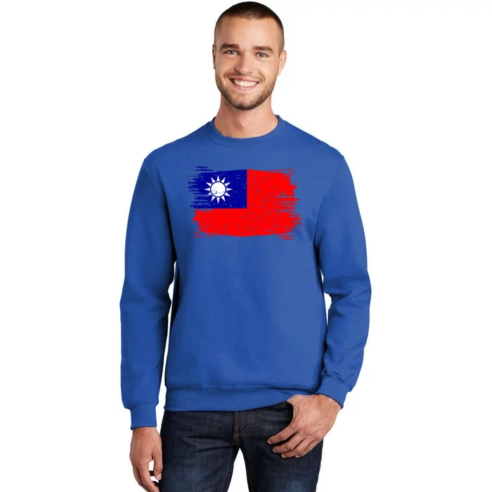 Taiwan Flag Vintage Distressed Taiwanese Gift Sweatshirt