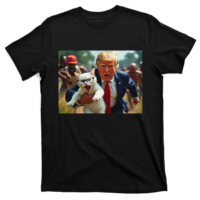 Trump Holding Cat Vote Trump Pets T-Shirt