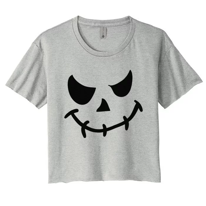 The Haunting Face Of Terror. Halloween Women's Crop Top Tee